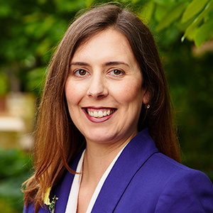 Lisa Tornatore headshot