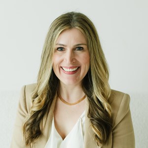 Photo of Claire Finders