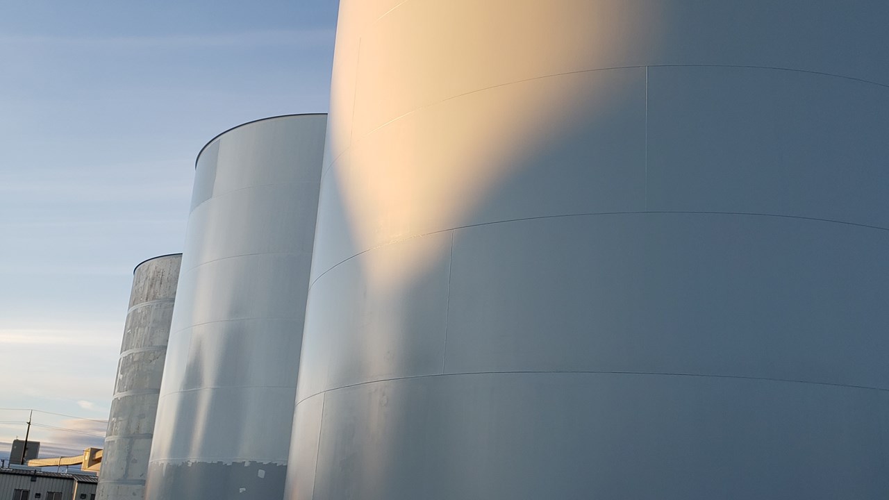 Bulk Liquid Storage Terminal Tanks, Stockton, CA