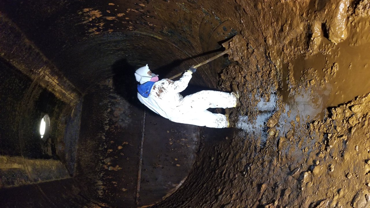 Tank Inspector Cleaning prior to Inspection & Repair