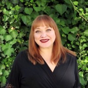 Photo of Nichole Ridge